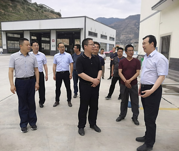 隴南市委常委、組織部部長(zhǎng)楊郃調(diào)研指導(dǎo)市龍江城鄉(xiāng)發(fā)展集團(tuán)公司黨建工作