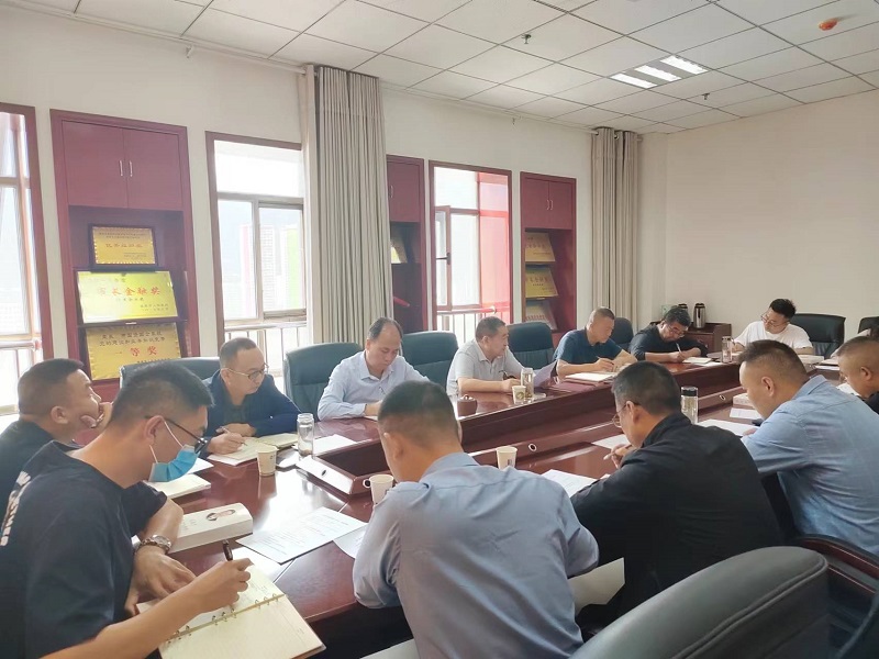 市龍江集團(tuán)召開(kāi)黨委(擴(kuò)大)會(huì)議 安排部署近期工作